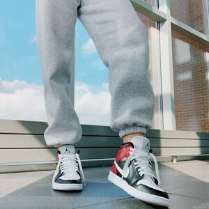 Women’s Air Jordan 1 Mid